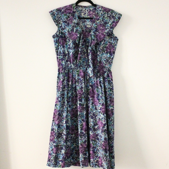 Vintage 1950s Blue & Purple Floral Circle Dress with Rhinestone Accents - Picture 5 of 8